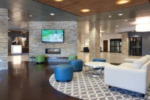 17 Wyndham Lobby